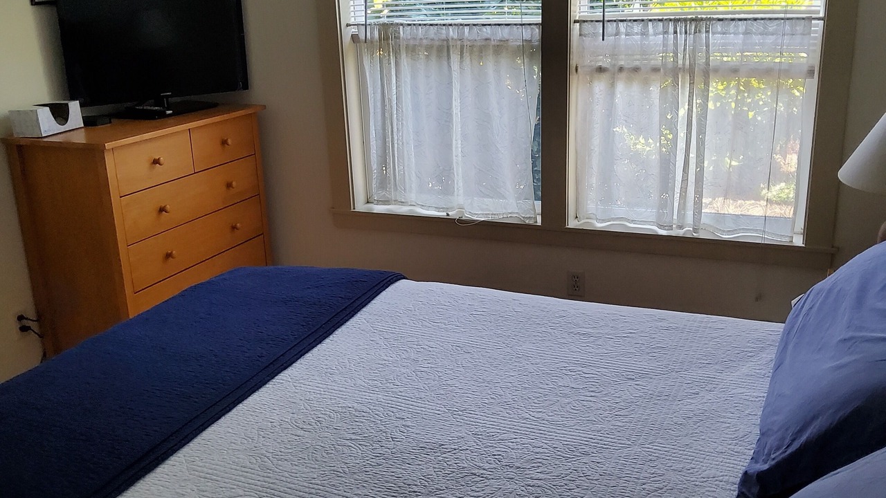 Photo of Bedroom in Historic Railroad District