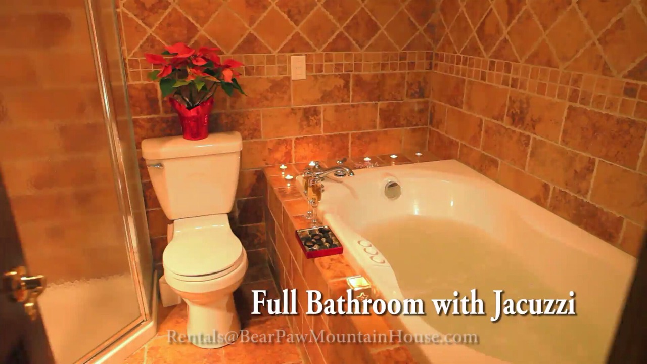 Photo of Bathroom in Maplecrest