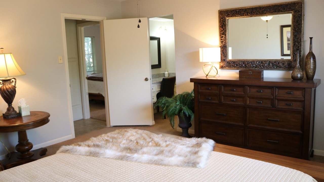 Photo of Bedroom in Hebron