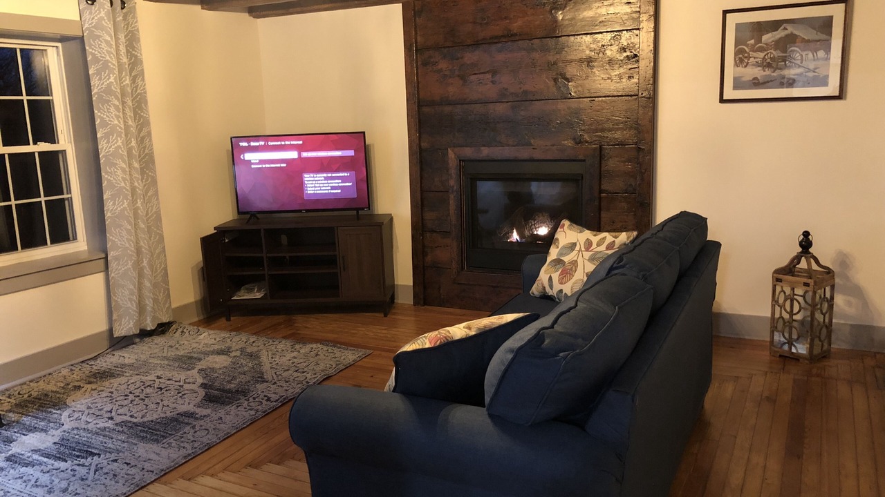 Photo of Livingroom in New Berlin