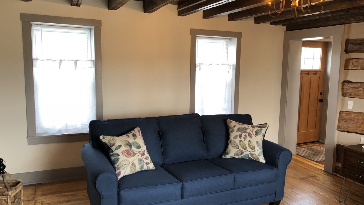 Photo of Livingroom in New Berlin