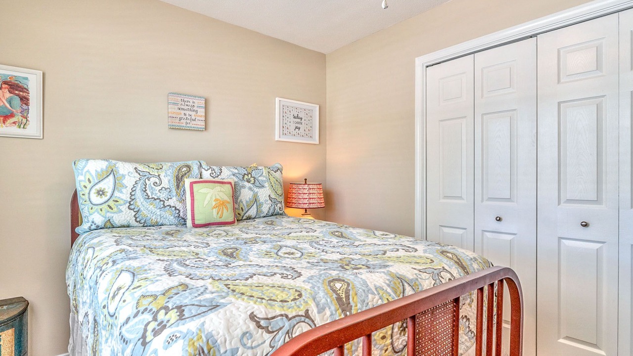 Photo of Bedroom in Laurel Hill