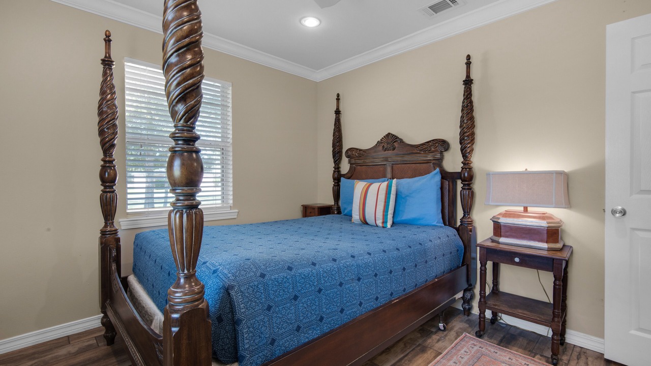 Photo of Bedroom in Laurel Hill