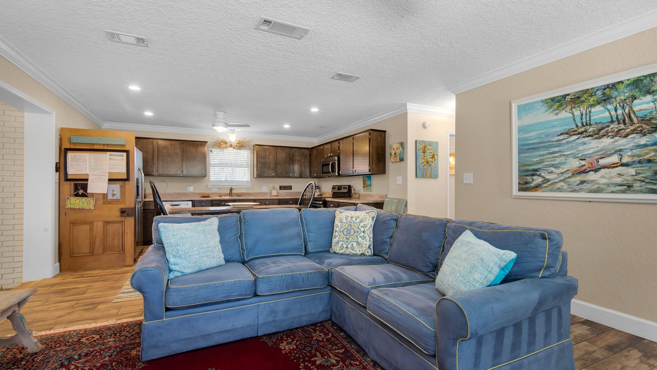 Photo of Livingroom in Laurel Hill