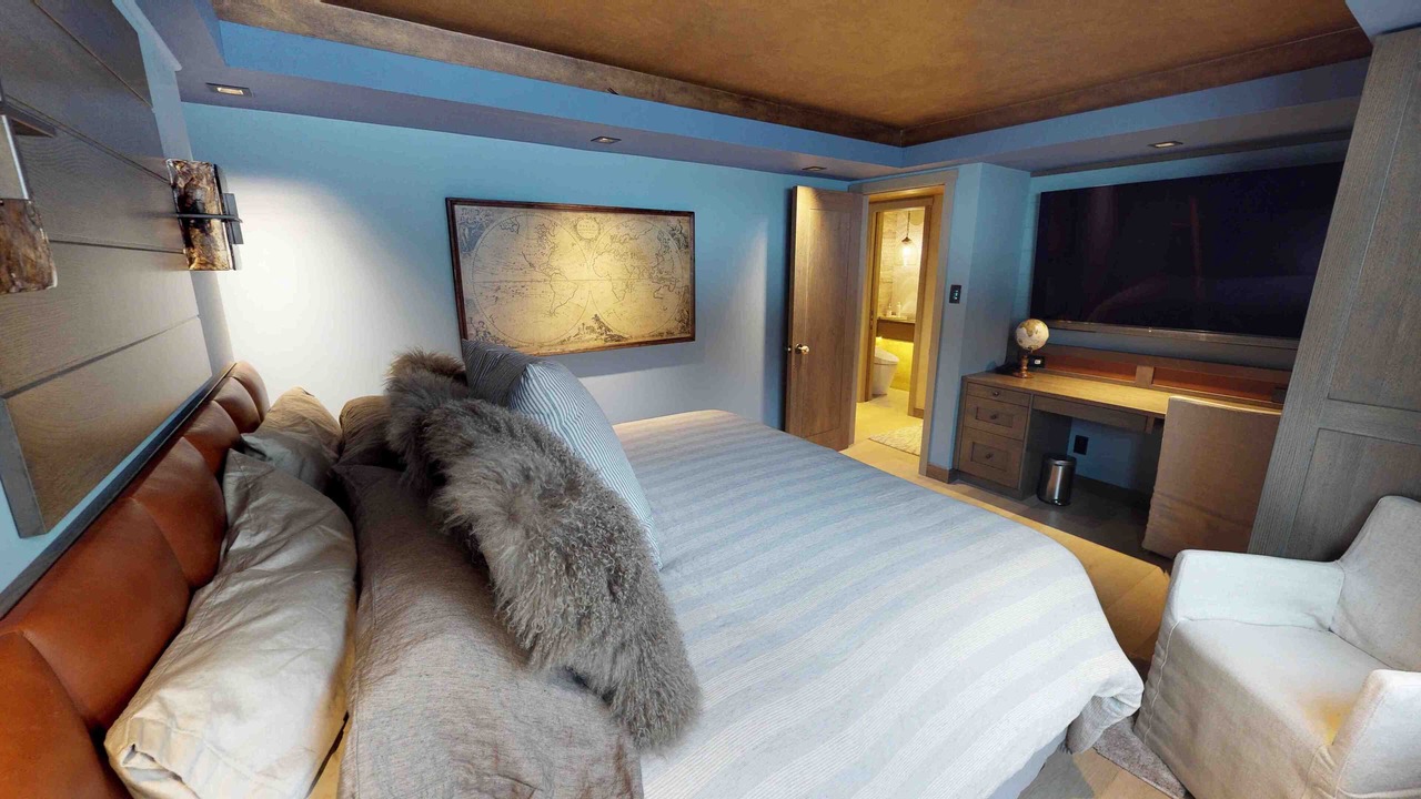 Photo of Bedroom in Avon