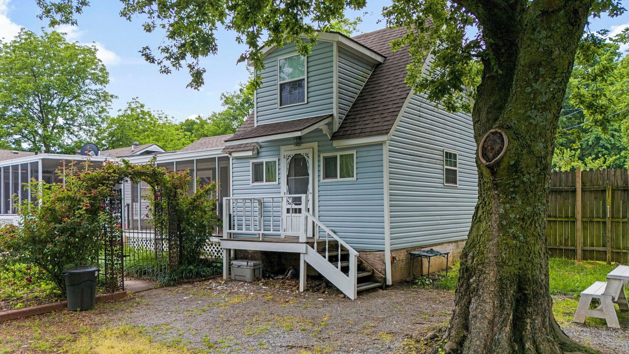 Photo of Outdoor in Adair