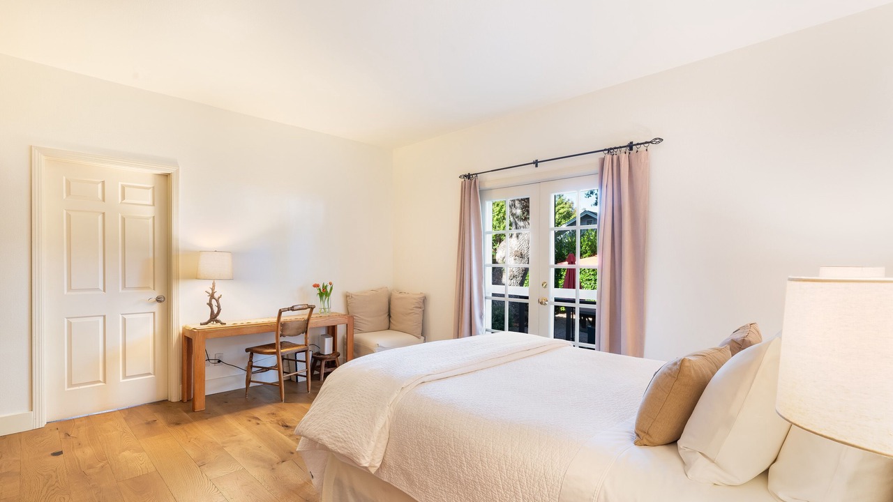 Photo of Others in St. Helena