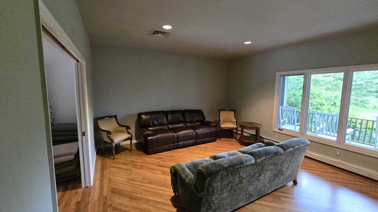 Photo of Livingroom in Chester