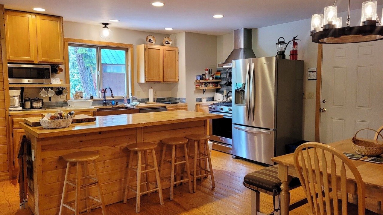 Photo of Others in Mazama