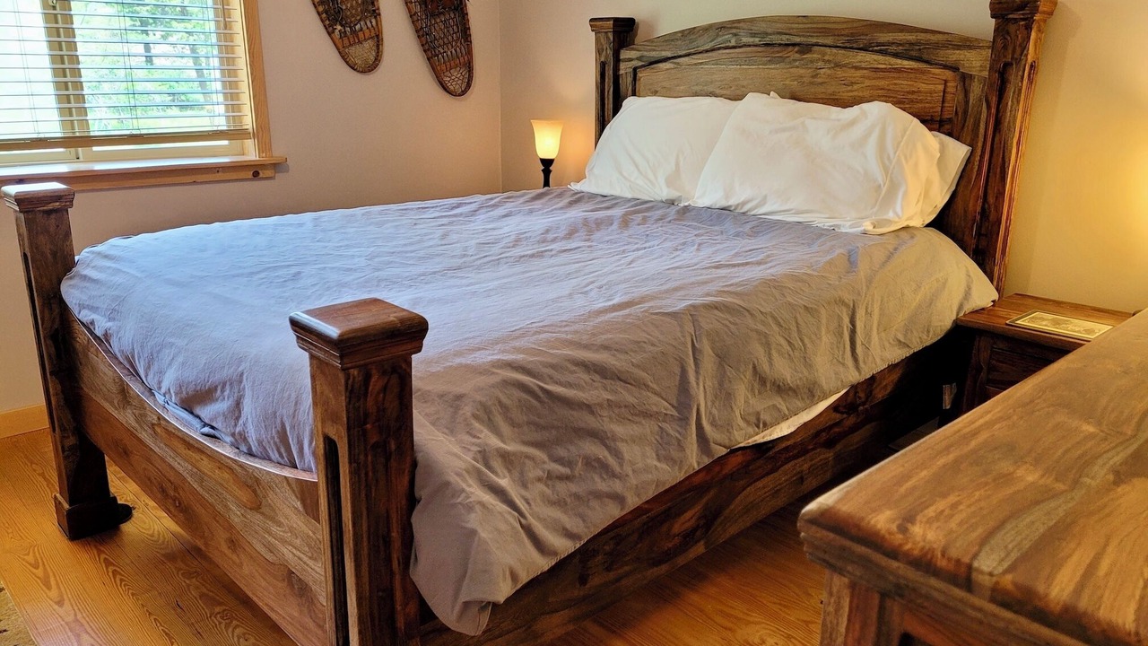 Photo of Bedroom in Mazama