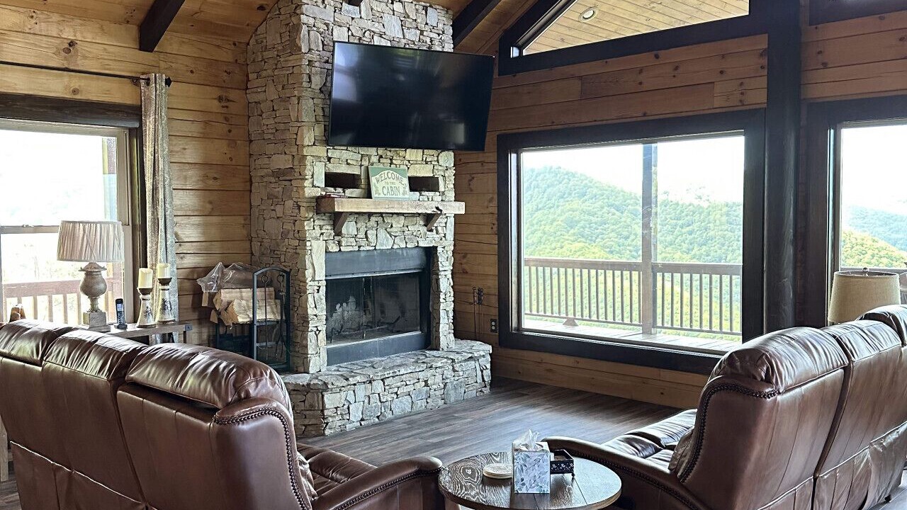 Photo of Livingroom in Bryson City