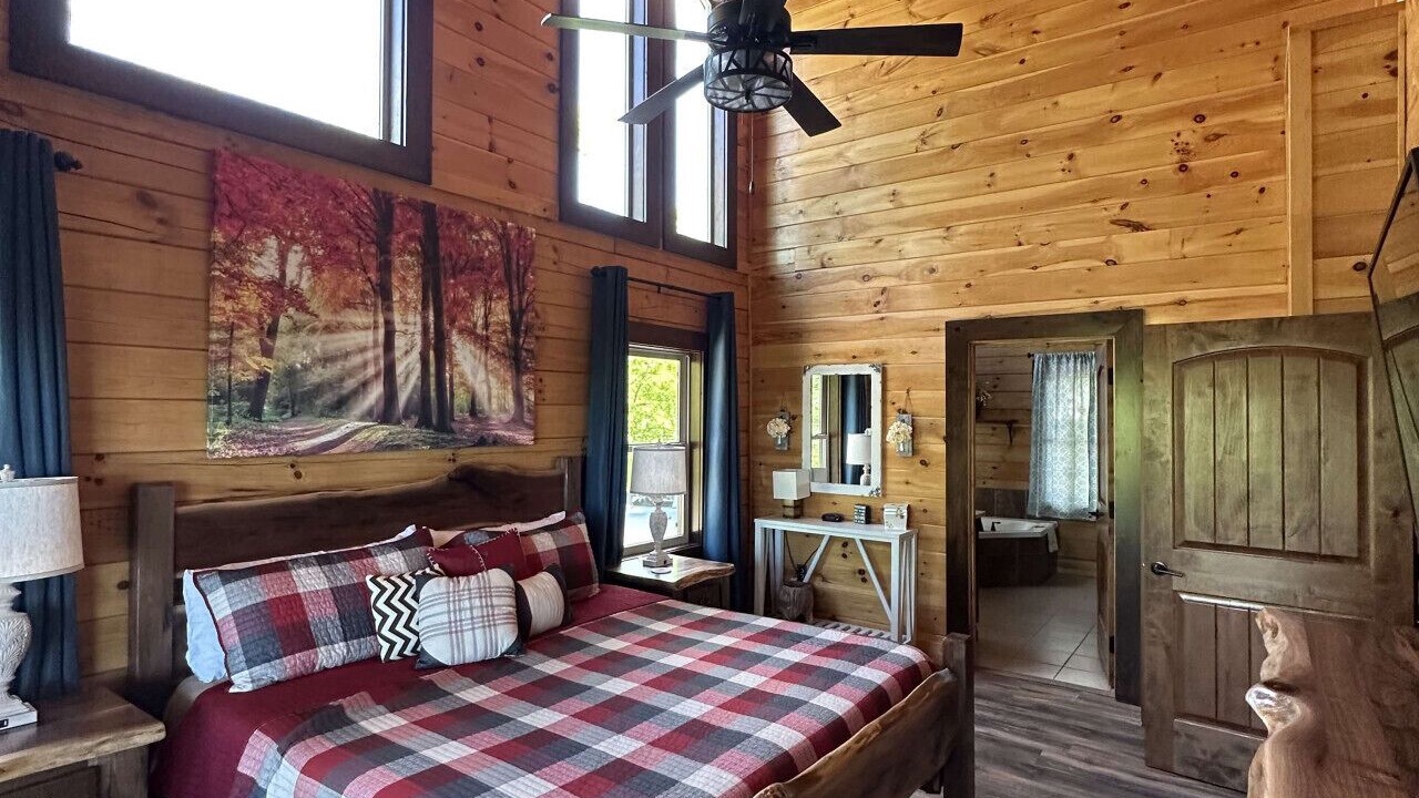 Photo of Bedroom in Bryson City