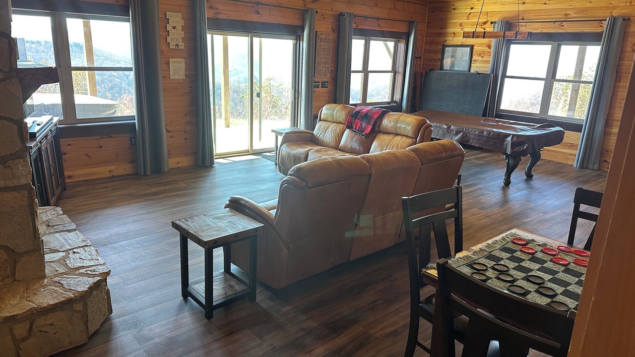 Photo of Livingroom in Bryson City