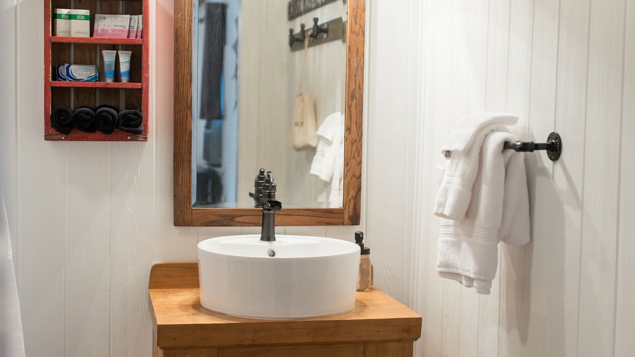 Photo of Bathroom in Summerville Historic District