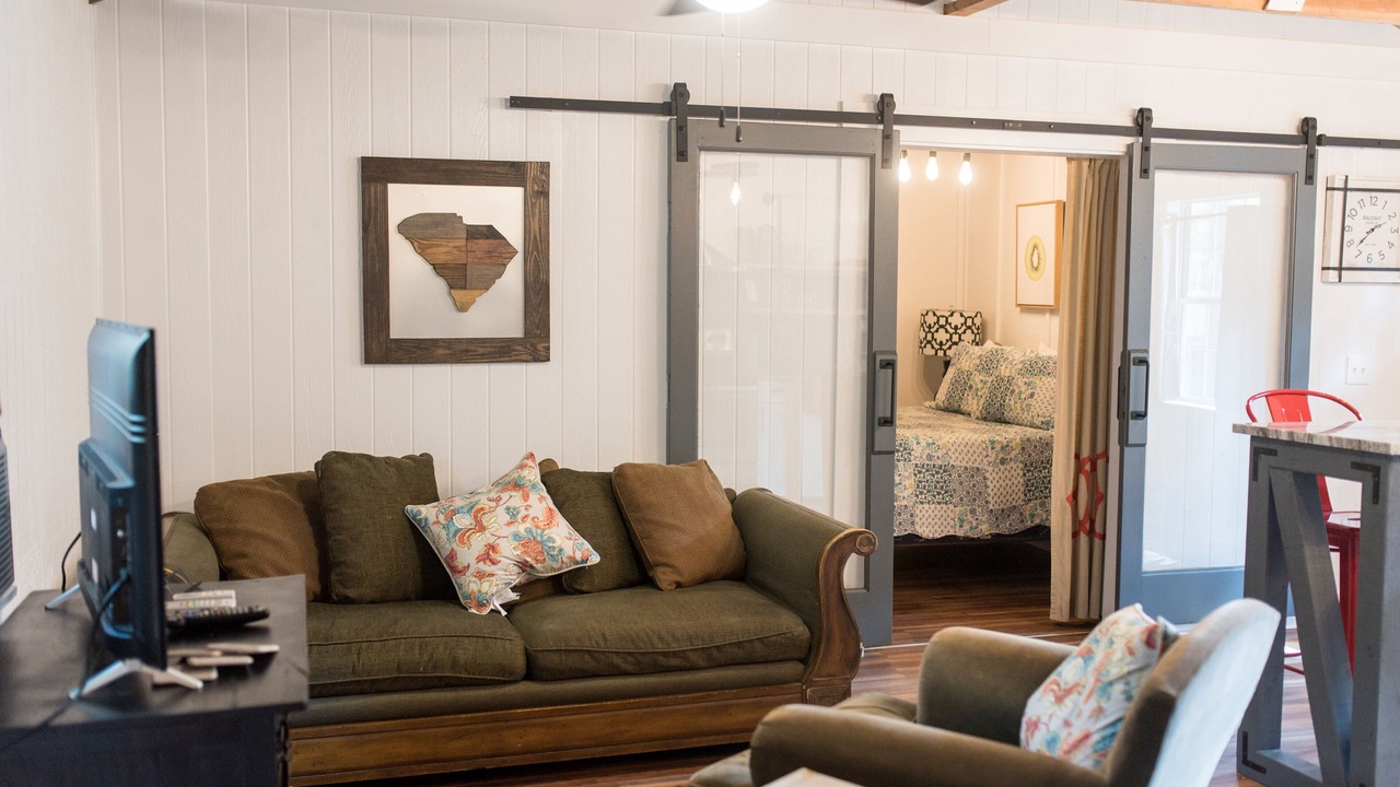 Photo of Livingroom in Summerville Historic District
