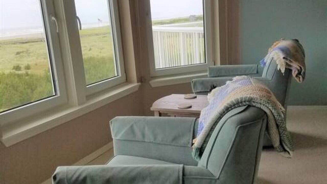 Photo of Livingroom in Long Beach