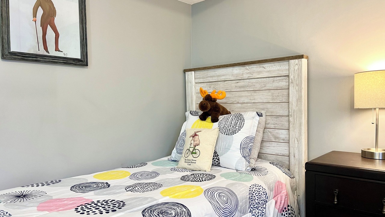 Photo of Bedroom in Sandy