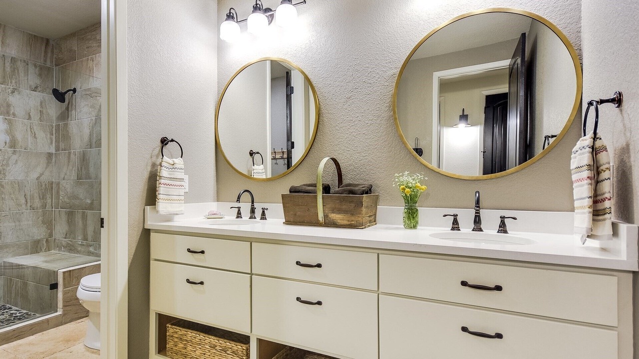 Photo of Bathroom in Blanco