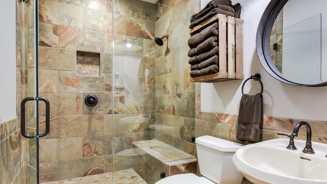 Photo of Bathroom in Blanco