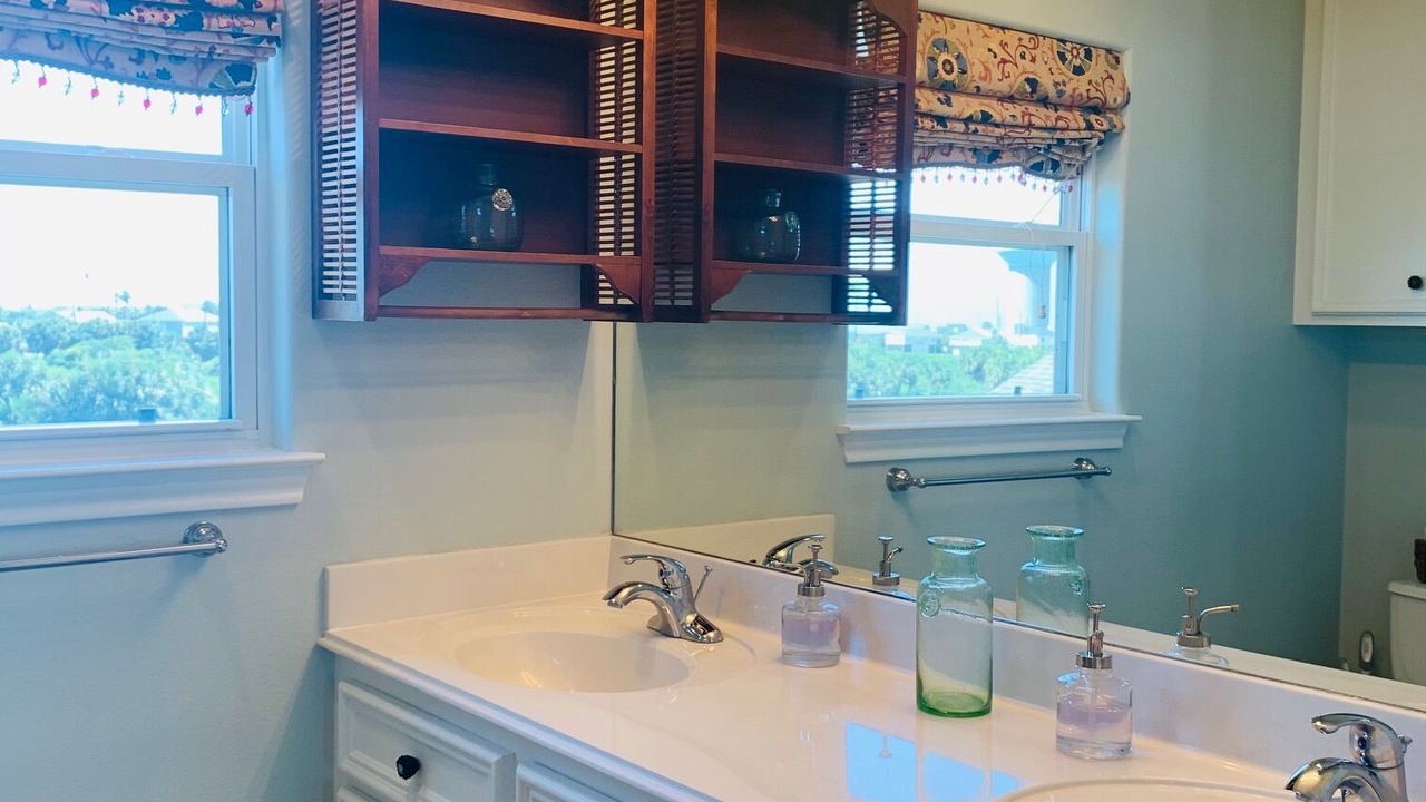 Photo of Bathroom in Isla Del Sol