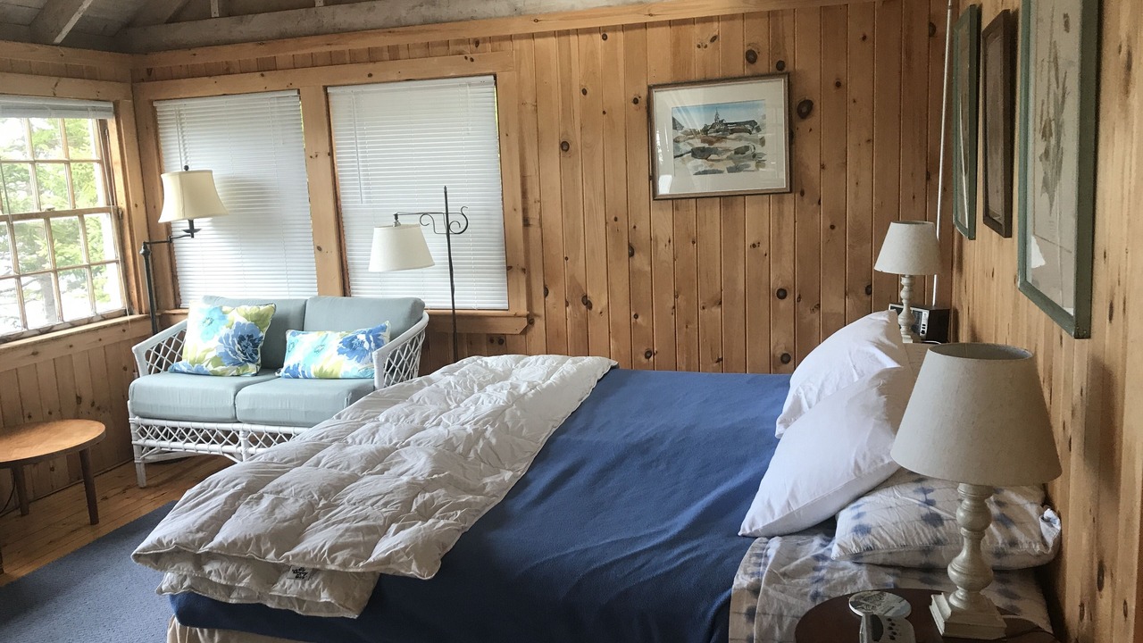 Photo of Bedroom in Seal Cove