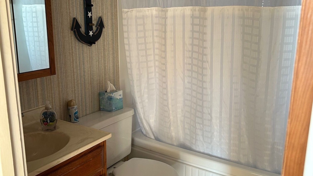 Photo of Bathroom in Clear Lake