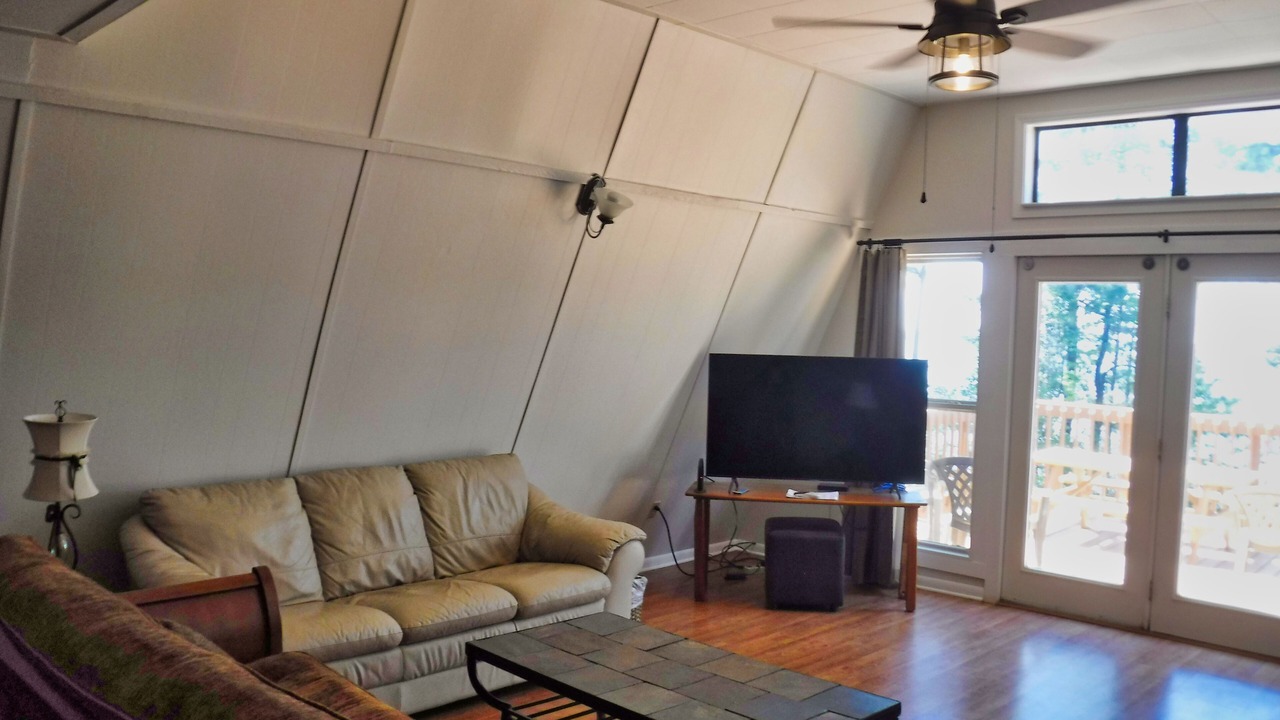 Photo of Livingroom in Avinger