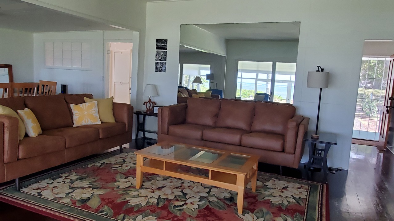 Photo of Livingroom in Kuliouou - Kalani Iki