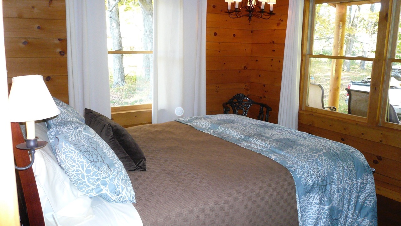 Photo of Bedroom in Blue Grass