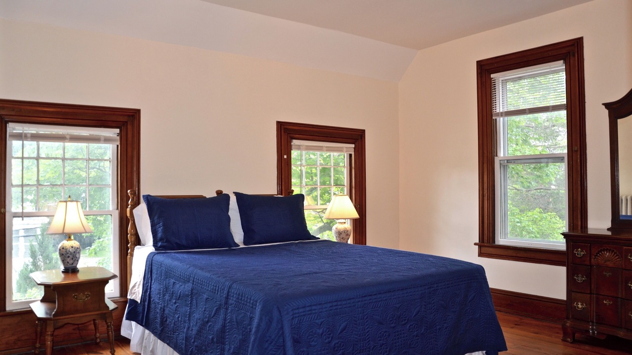 Photo of Bedroom in Oneonta