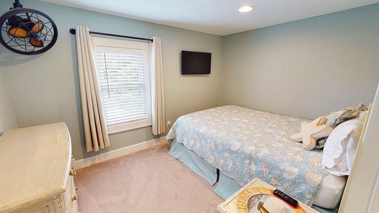 Photo of Bedroom in Cape Charles
