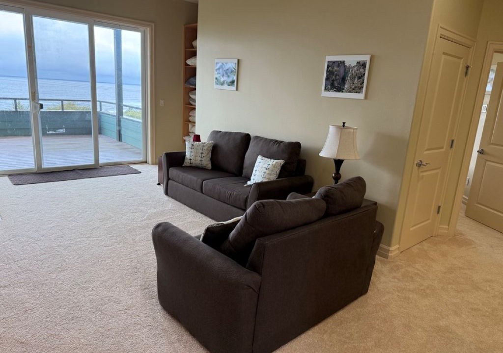 Photo of Bedroom in Arch Cape