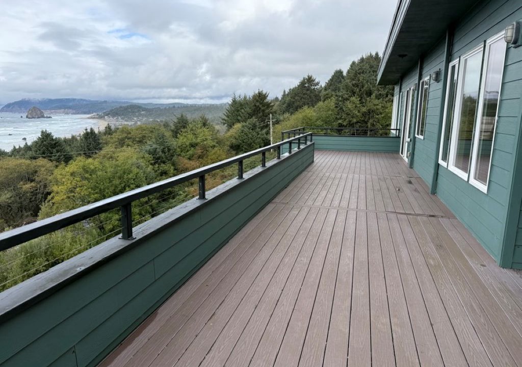 Photo of Patio Balcony in Arch Cape