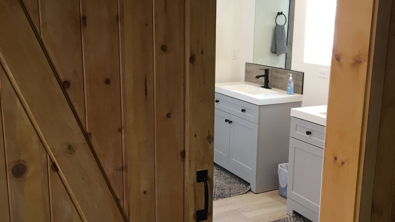 Photo of Bathroom in Steam Engine Meadows