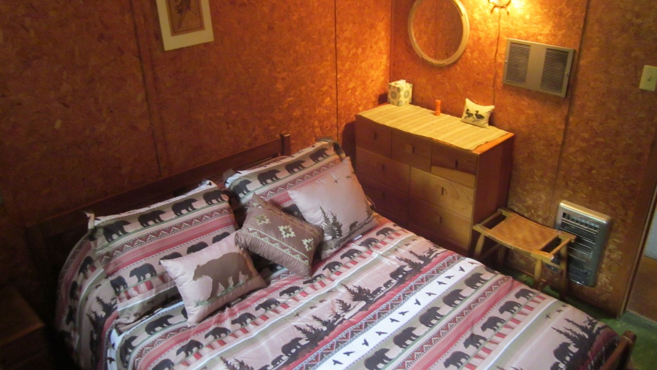 Photo of Bedroom in Inlet