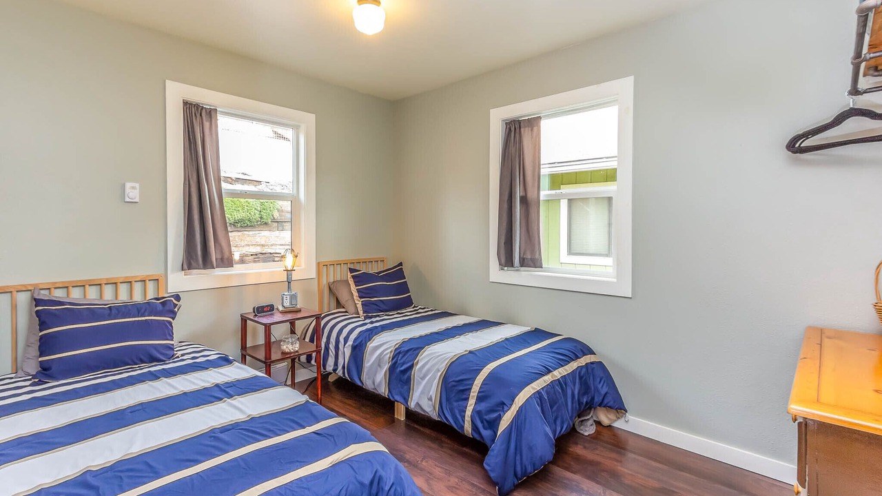 Photo of Others in Oakridge