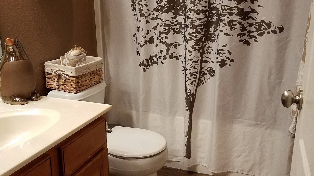 Photo of Bathroom in North Natomas