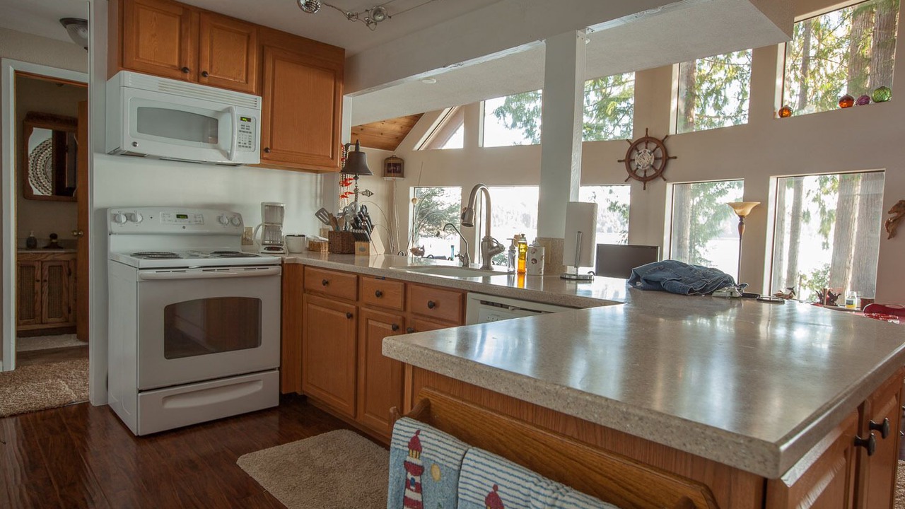 Photo of Kitchen in Brinnon