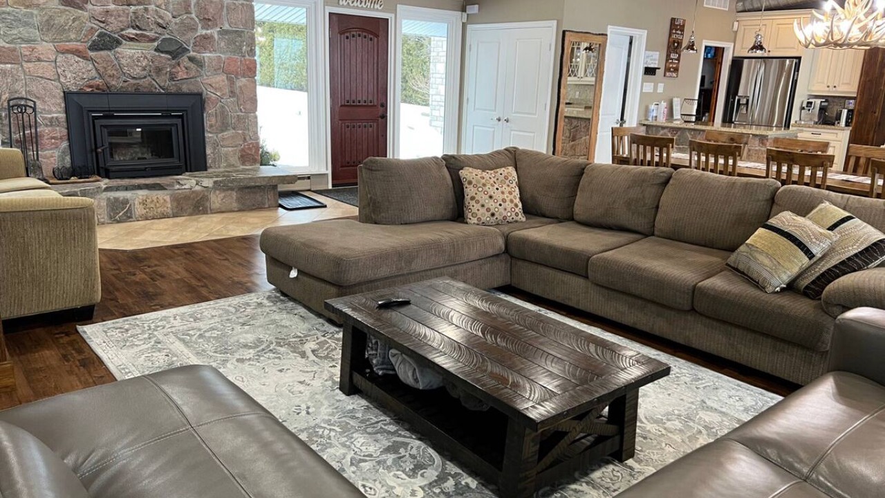 Photo of Livingroom in Oro Station