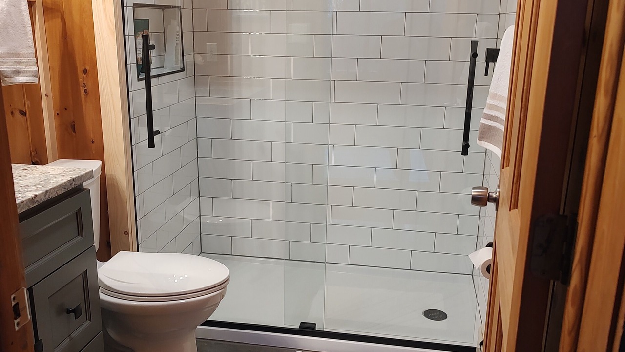 Photo of Bathroom in Jay