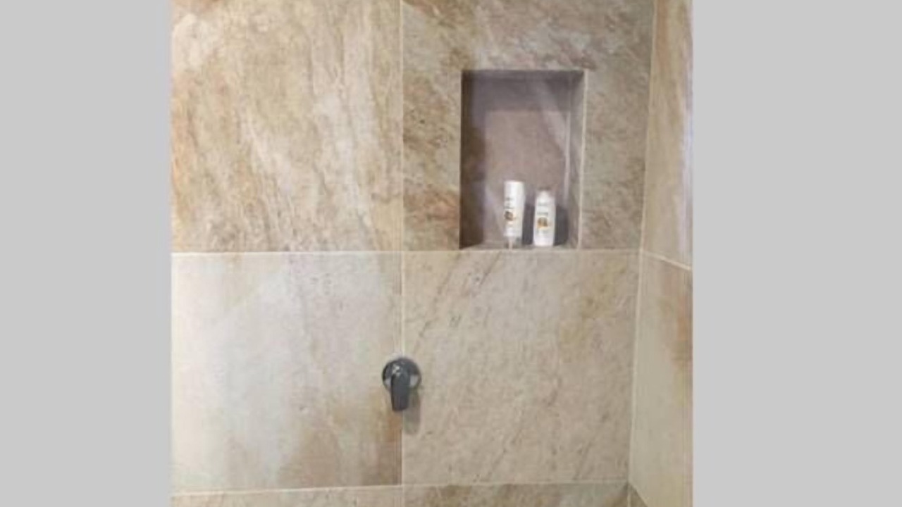 Photo of Bathroom in Freshwater