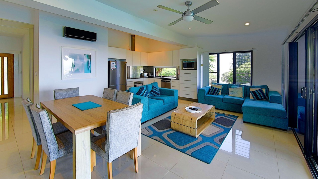 Photo of Livingroom in Seventeen Seventy