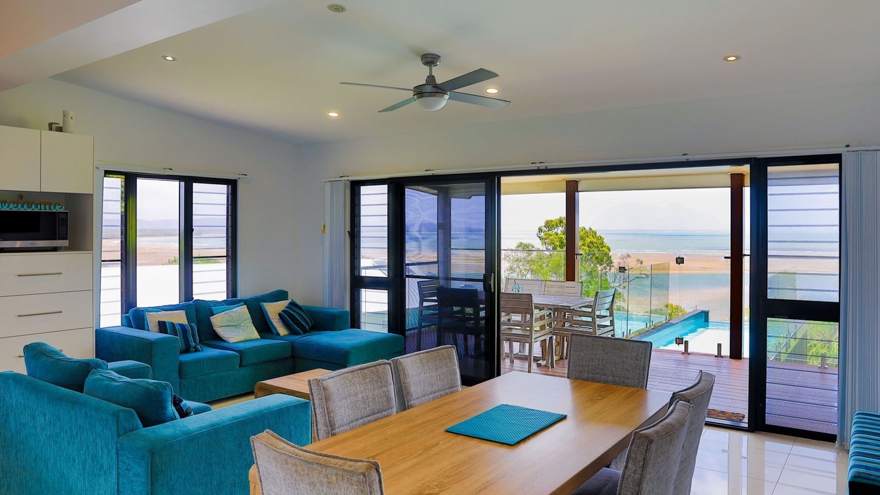 Photo of Livingroom in Seventeen Seventy