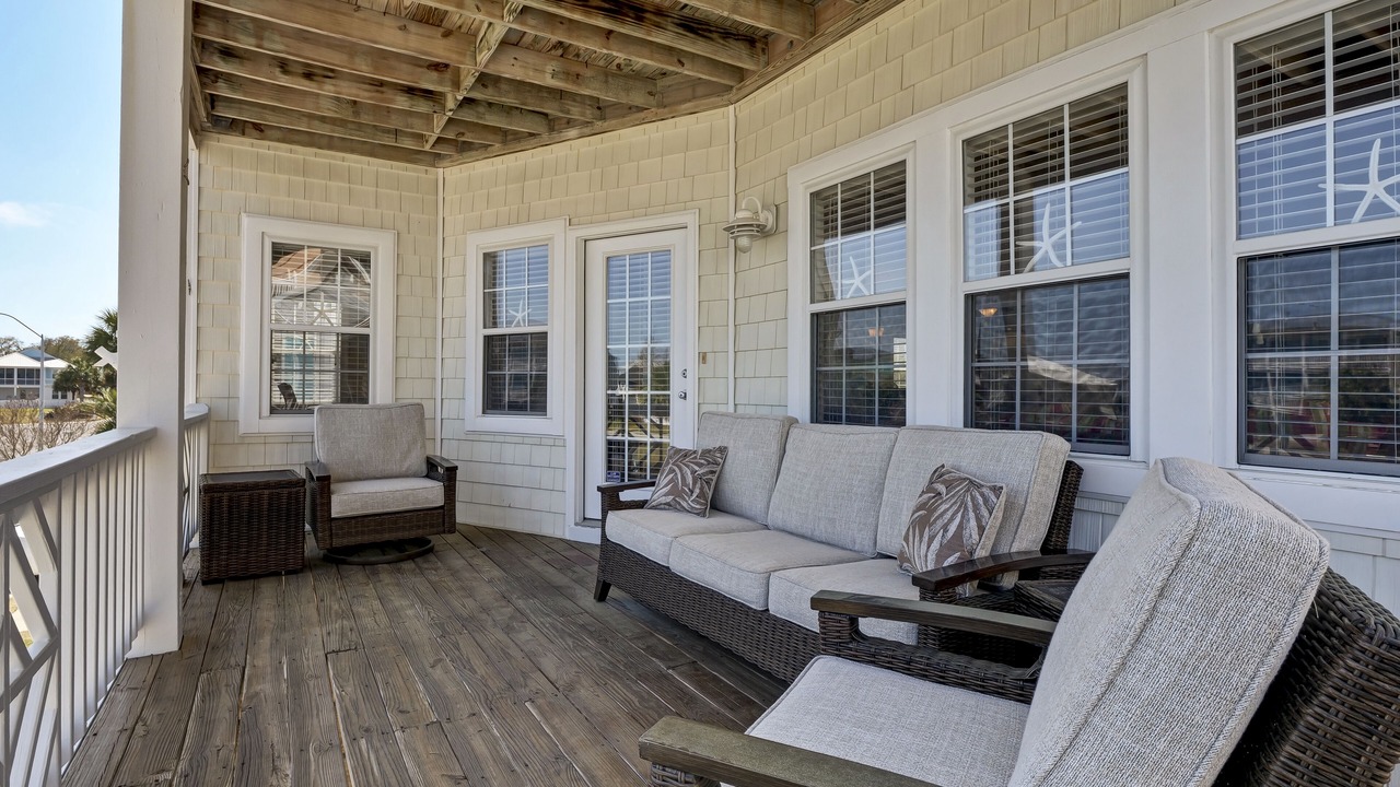 Photo of Patio Balcony in North Carolina Coast