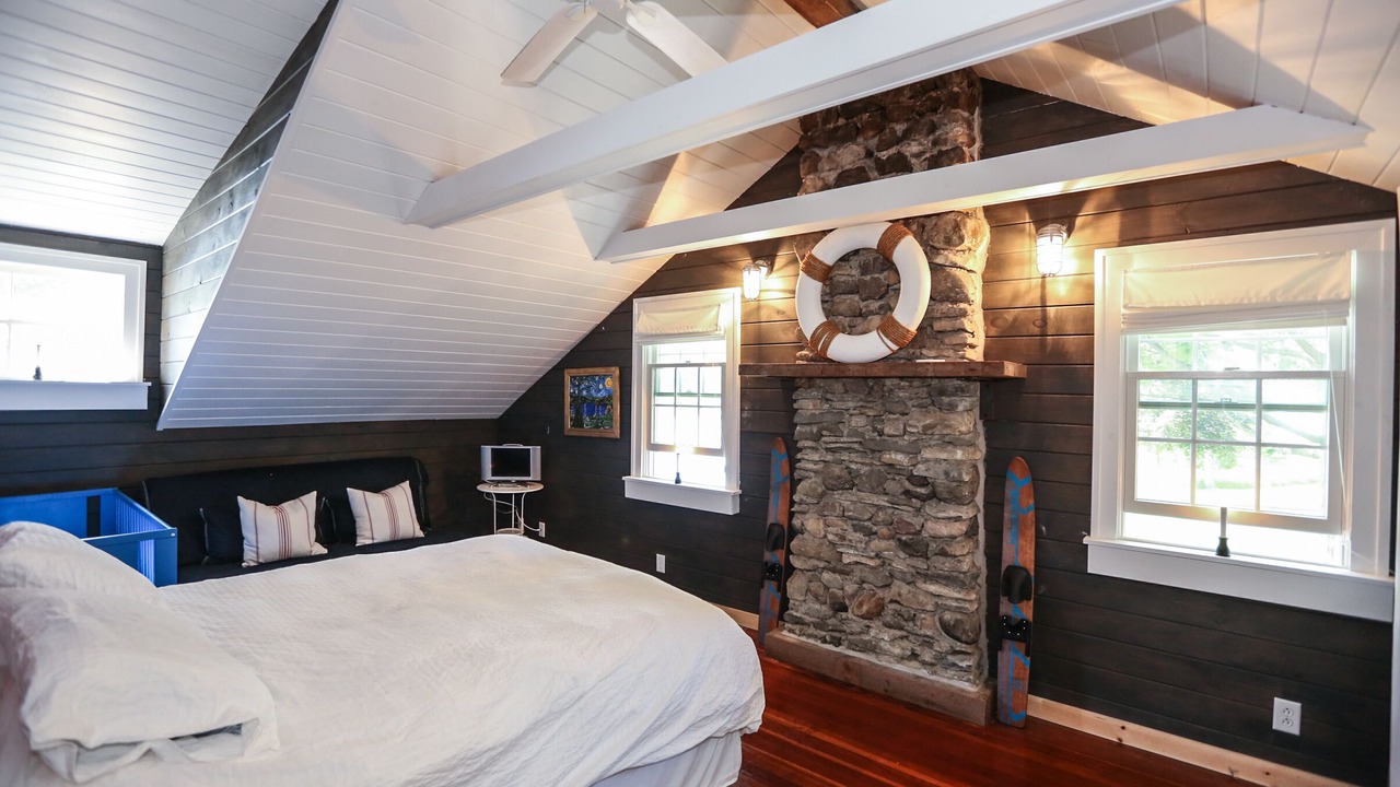 Photo of Bedroom in Town of Jerusalem