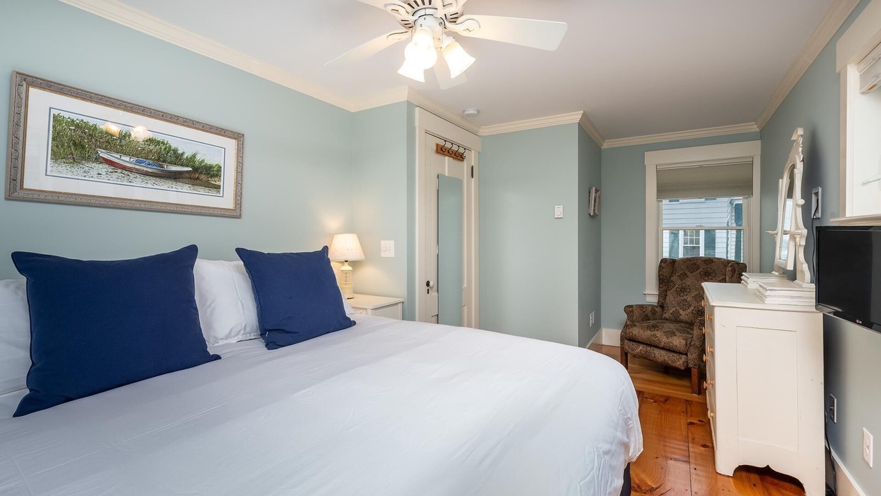 Photo of Bedroom in York Beach