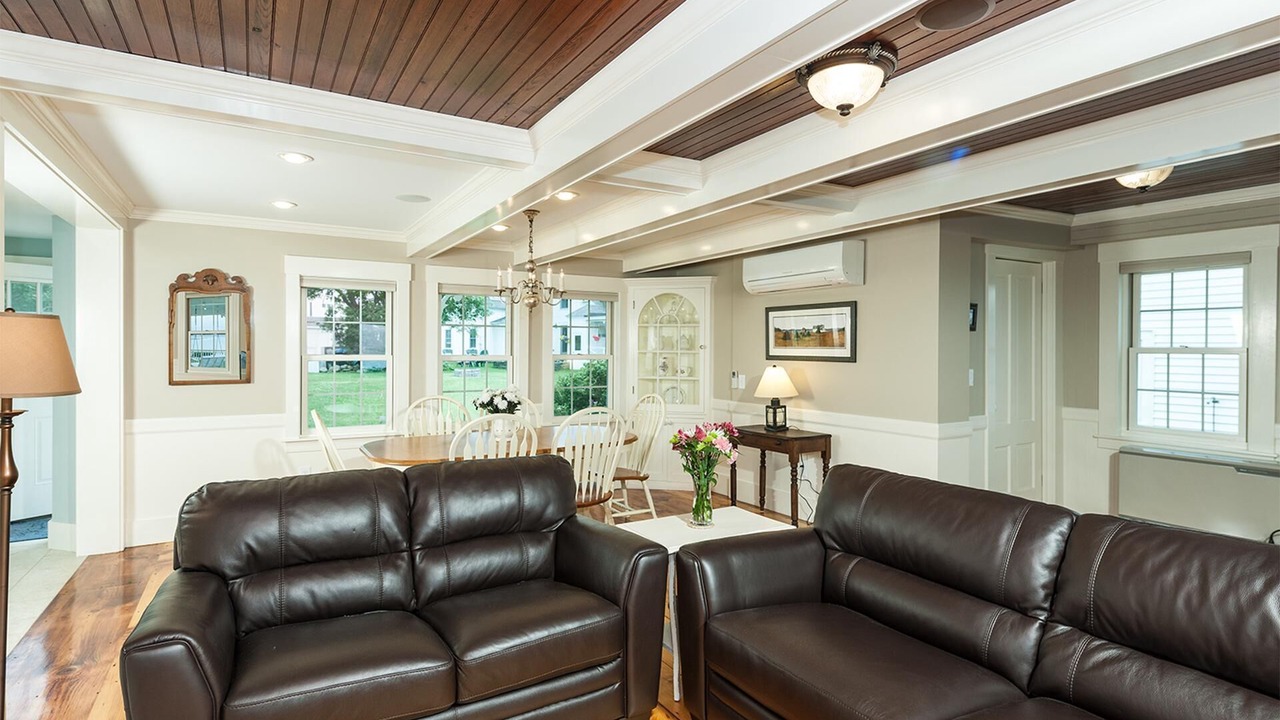 Photo of Livingroom in York Beach