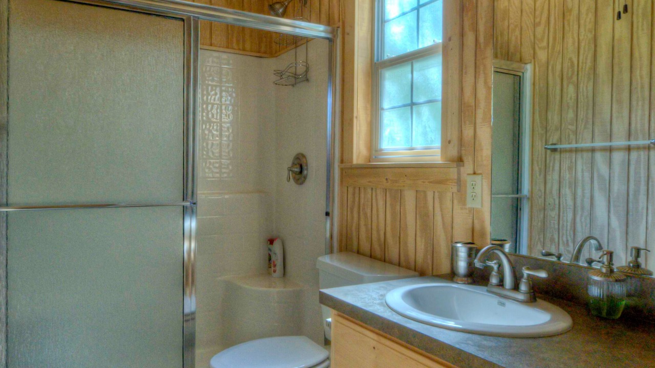 Photo of Bathroom in Hillsboro