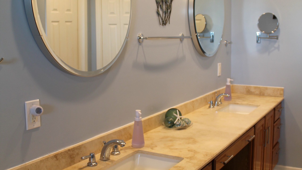 Photo of Bathroom in Bermuda Beach