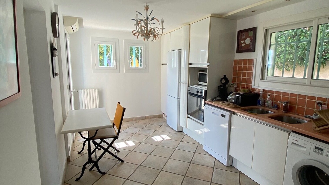 Photo of Kitchen in Le Rayol